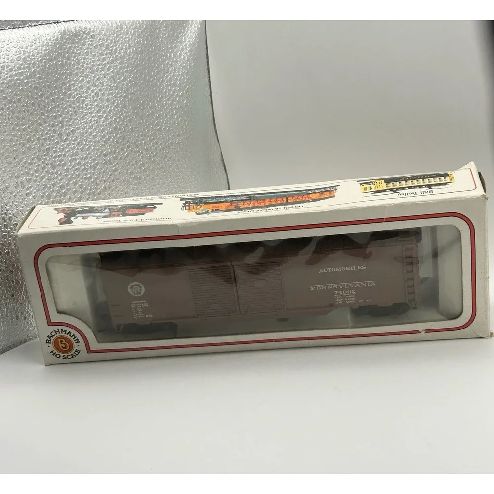 Bachmann HO Scale Triangle Pacific TPFX 5510 Brown‎ Box Car Freight Train Used